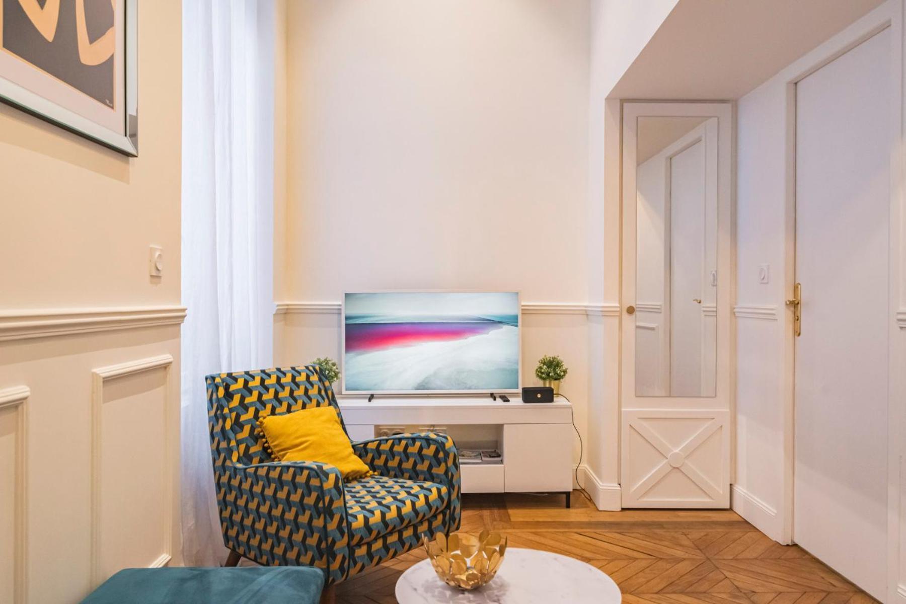Charmant Studio Hypercentre Reims Apartment Exterior photo